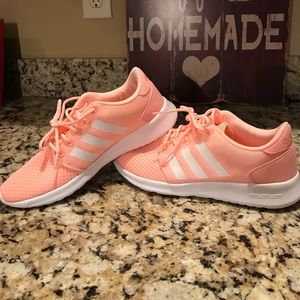 Women’s Adidas Cloudfoam QT Racer